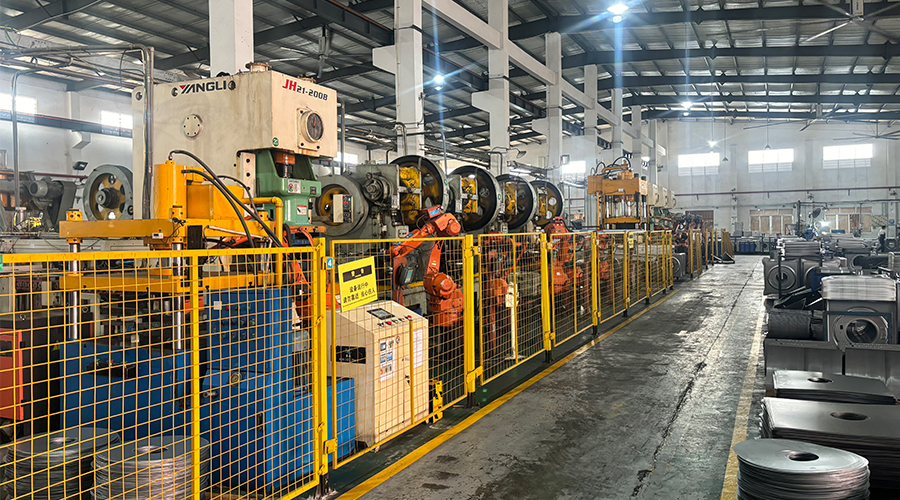 金環(huán)電器：沖壓車間自動(dòng)化生產(chǎn)，助力衣物烘干機(jī)效能提升