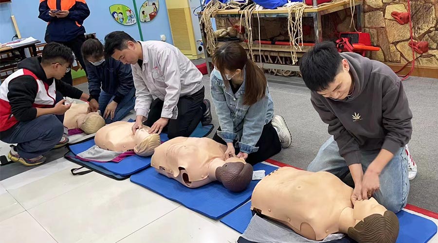 提升自救互救能力！金環(huán)電器開(kāi)展初級(jí)救護(hù)員培訓(xùn)學(xué)習(xí)