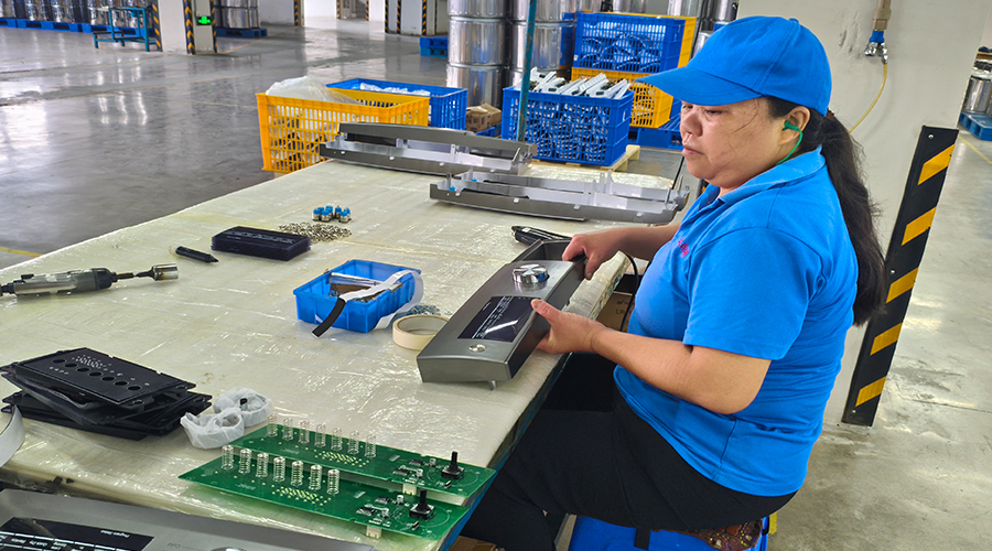 品質(zhì)源于嚴(yán)苛測(cè)試，金環(huán)電器的實(shí)驗(yàn)室保障