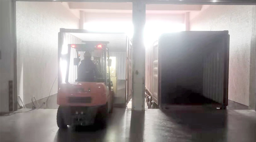 齊心協(xié)力為客戶(hù)！春節(jié)期間金環(huán)電器人員加班加點(diǎn)發(fā)貨