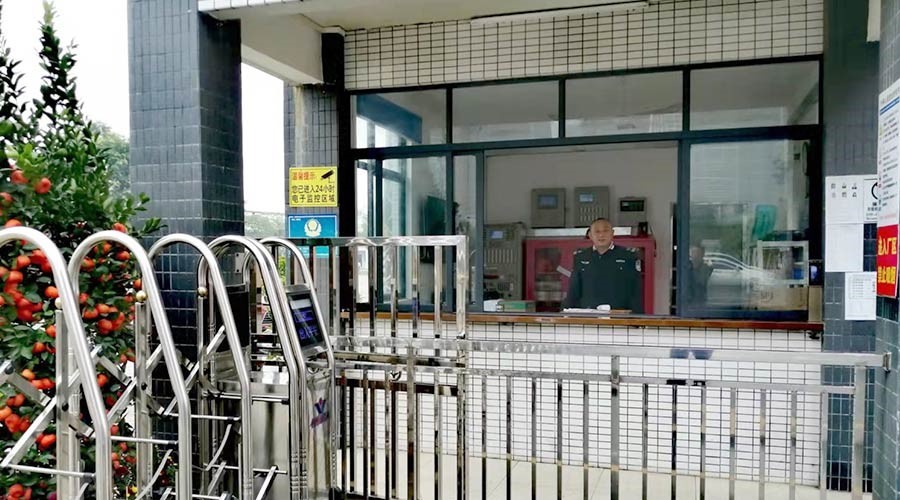 擔(dān)當(dāng)與責(zé)任！金環(huán)電器保安春節(jié)堅(jiān)守崗位